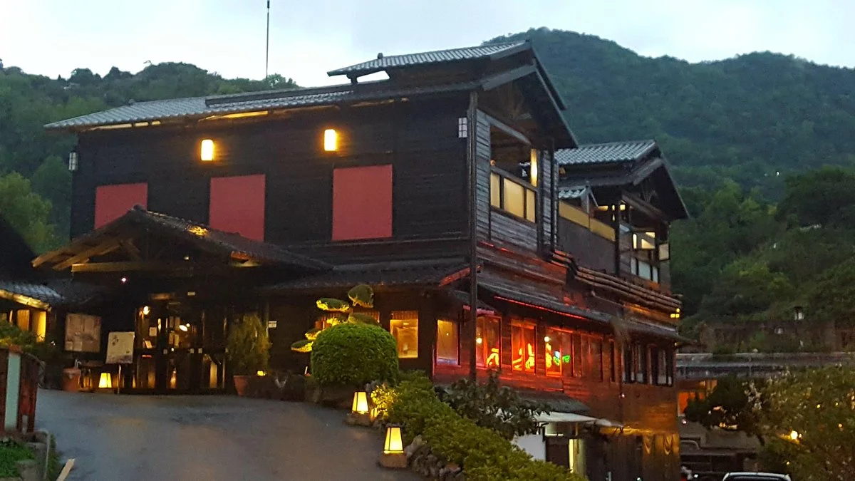 Hot spring Street  Xingyi Road