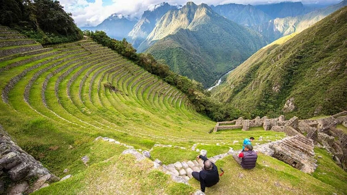 Apple Travel Peru