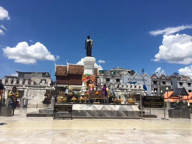 Thao Suranaree (Ya Mo) Monument