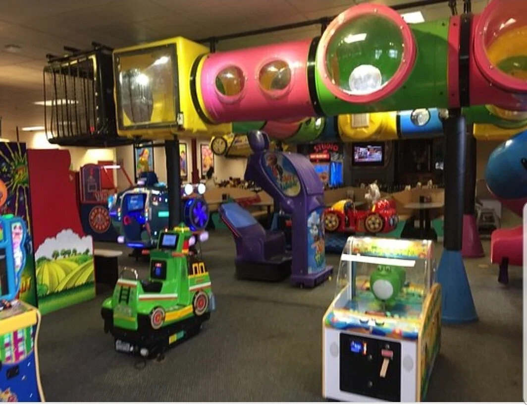 Chuck E. Chesse's