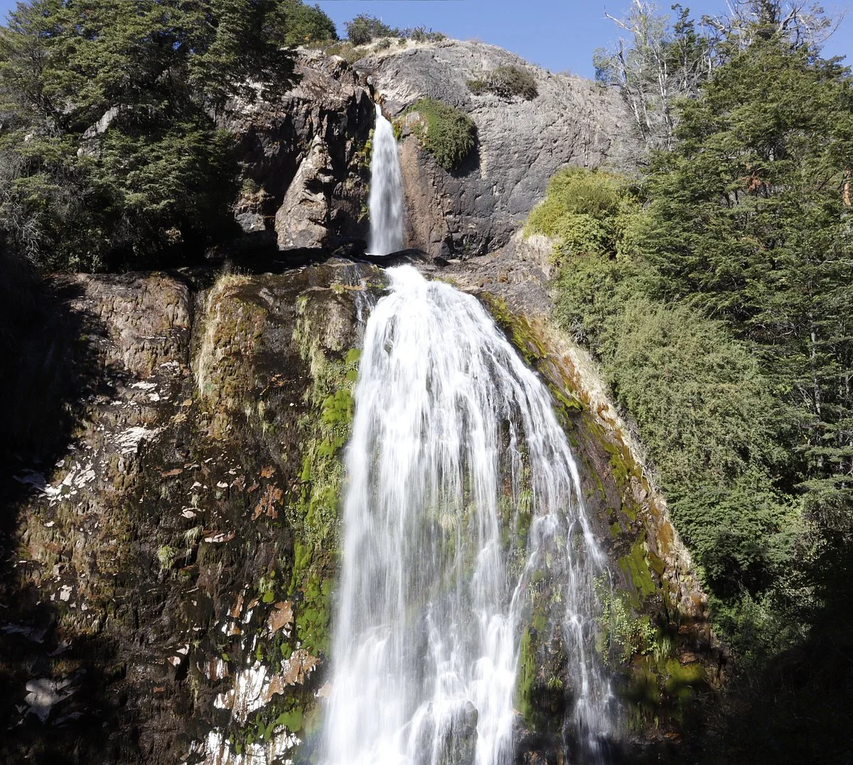 Cascada Los Maquis