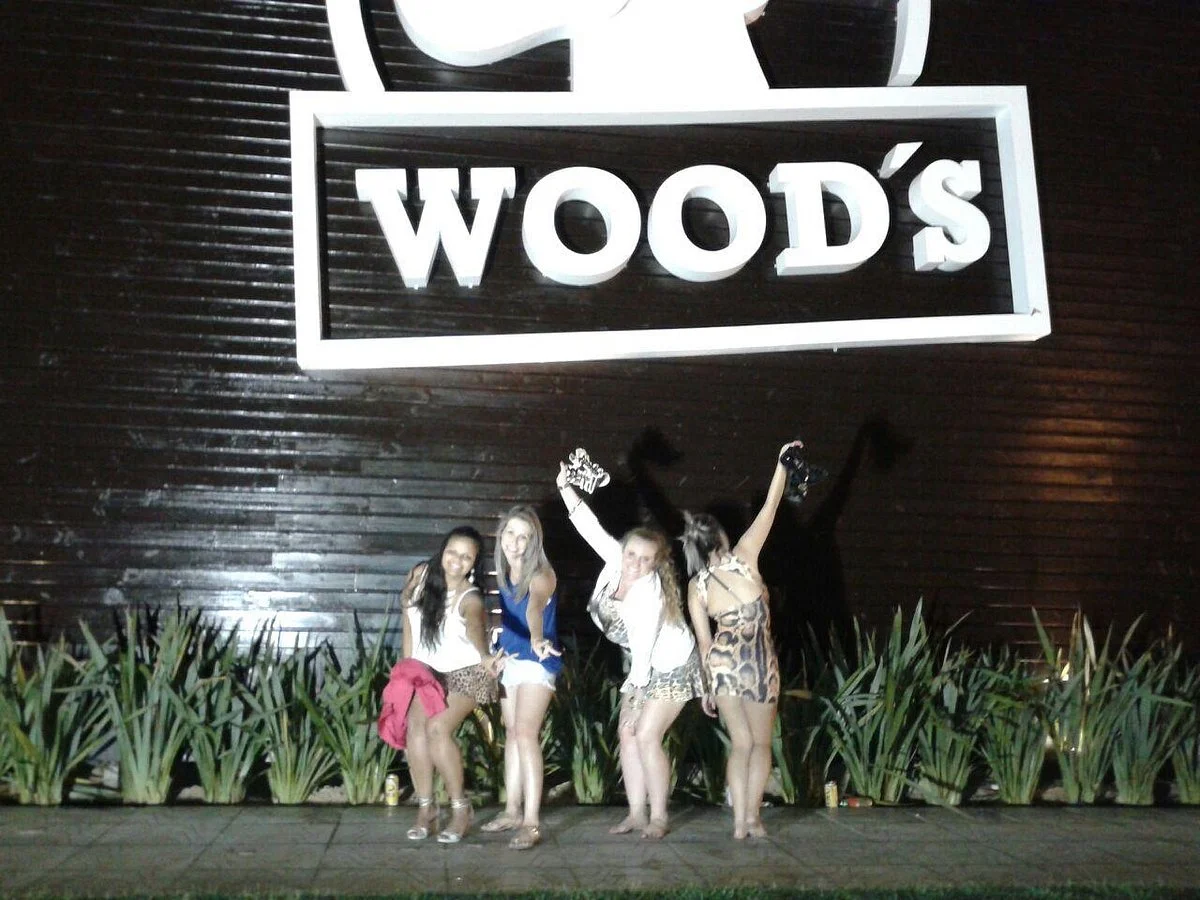 Woods Bar
