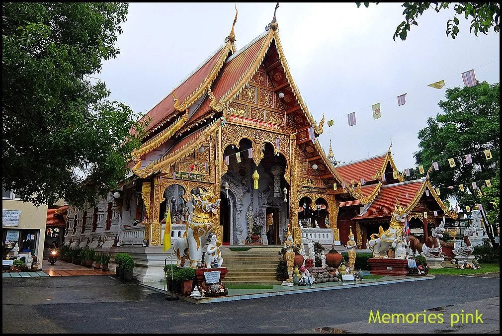 Wat Loi Khro