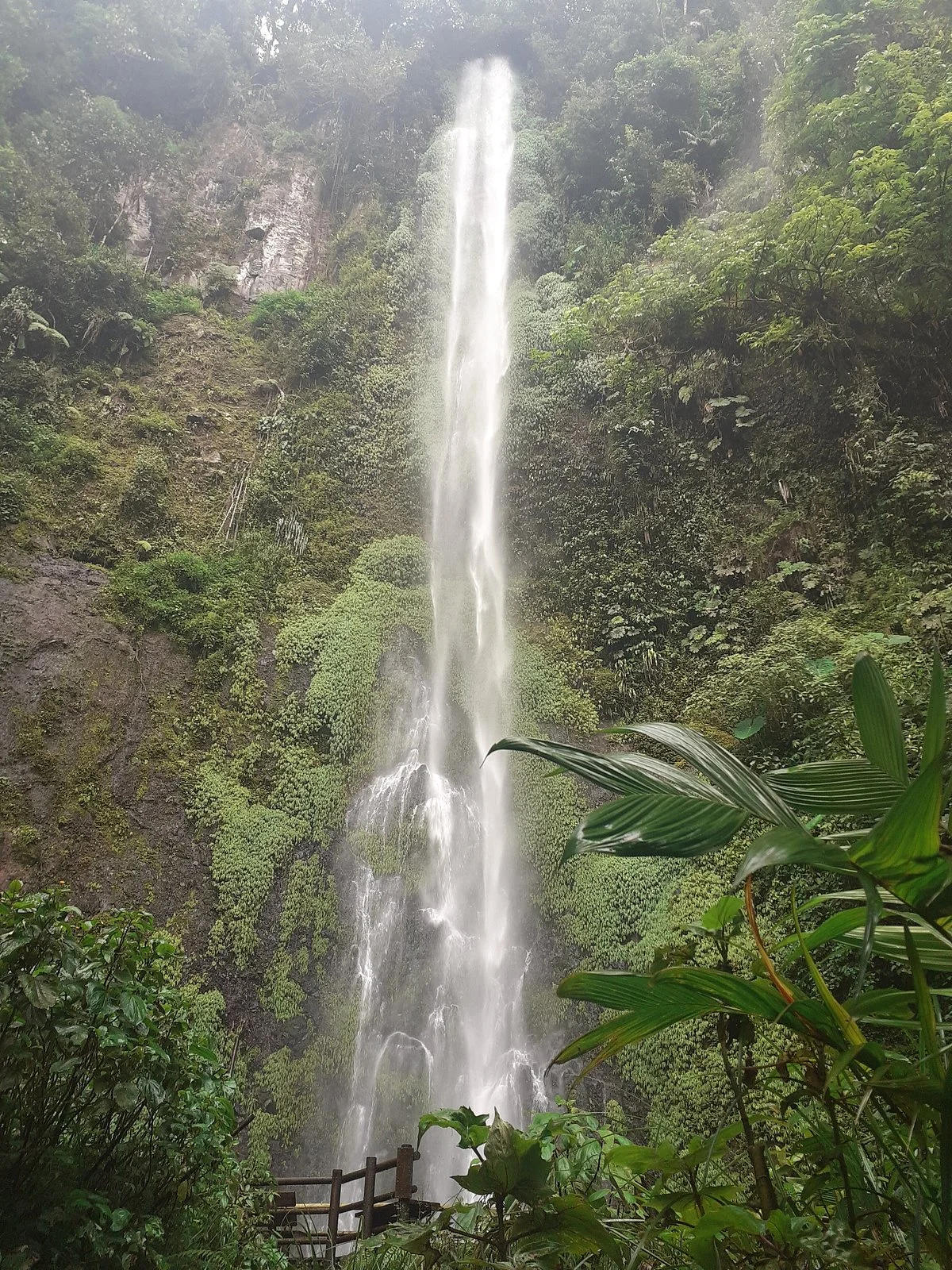 Cascada Los Frailes