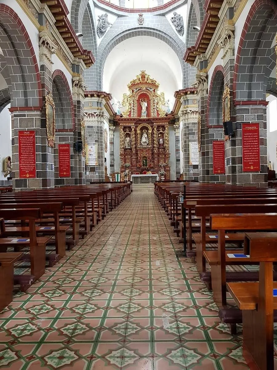 Plaza De La Merced Y Plaza Moncayo