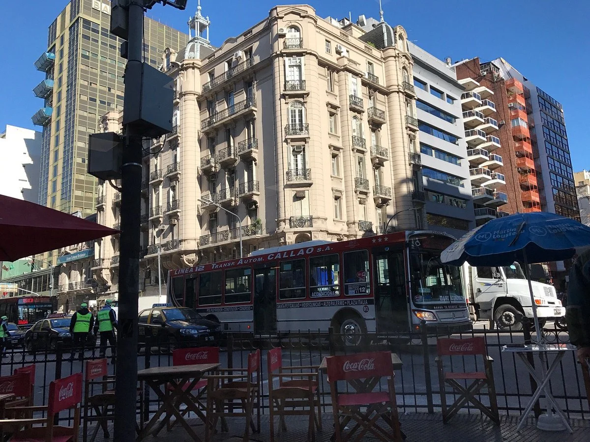 Opera Prima Cafe