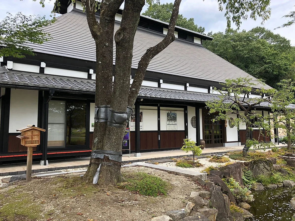 Gallery Manyo