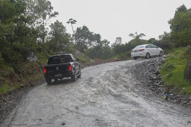 Estrada Morro De Zimbros
