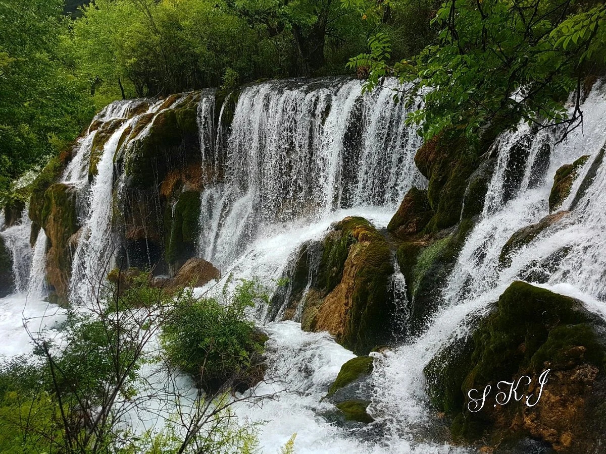 Nuorilang Waterfall