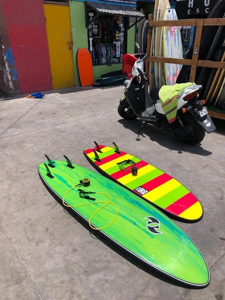 Escuela De Surf Hornitos
