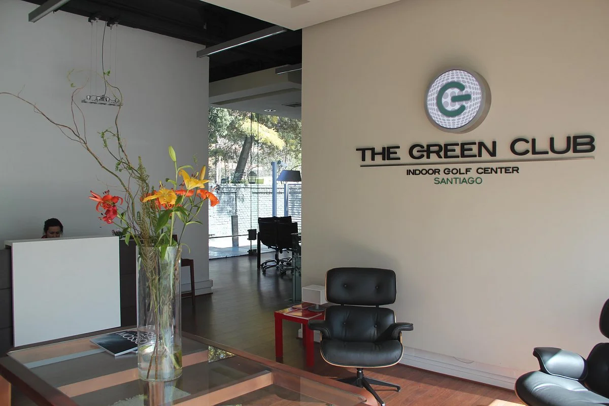 The Green Club Santiago Indoor Golf Center