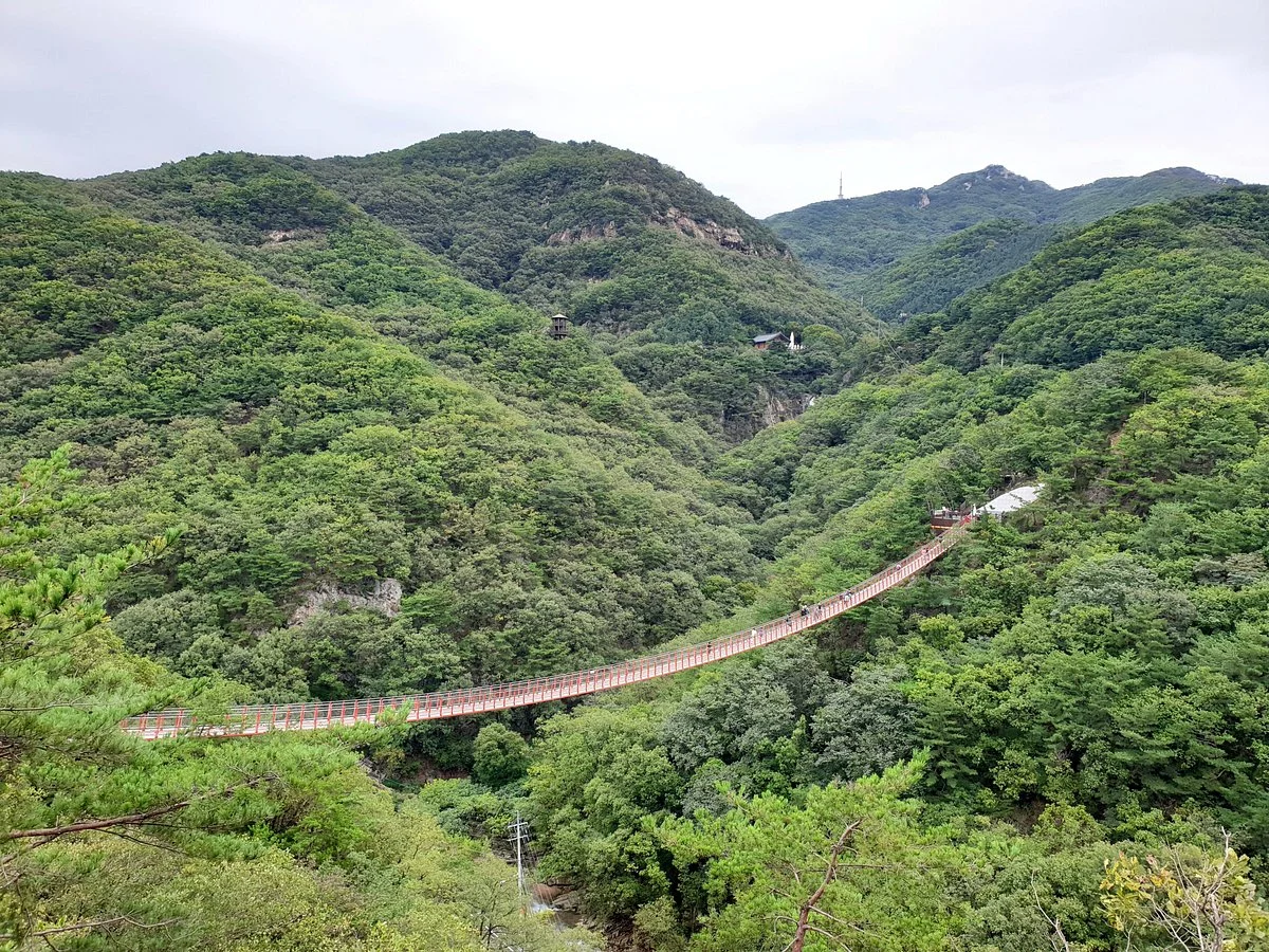 Gamaksan Chulleong Bridge