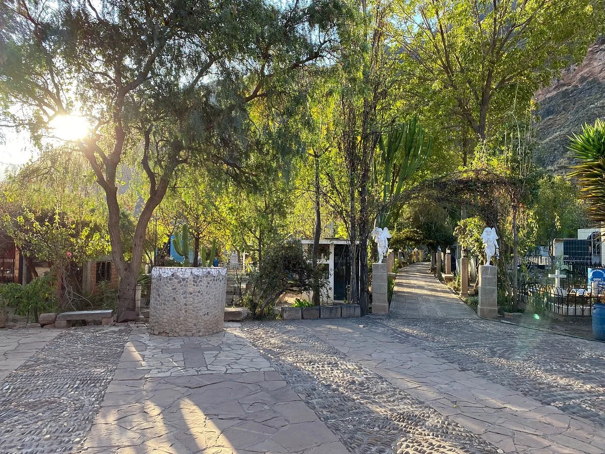 Pisac Cemetery