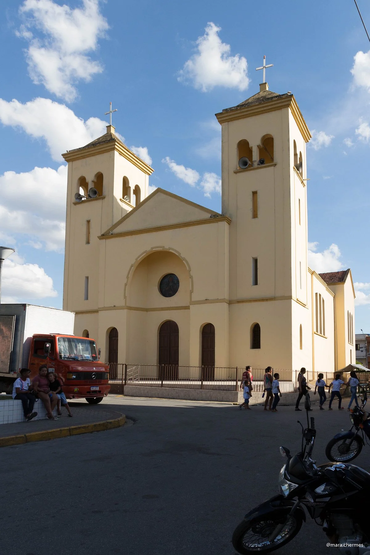 Igreja Matriz De Santa Teresinha