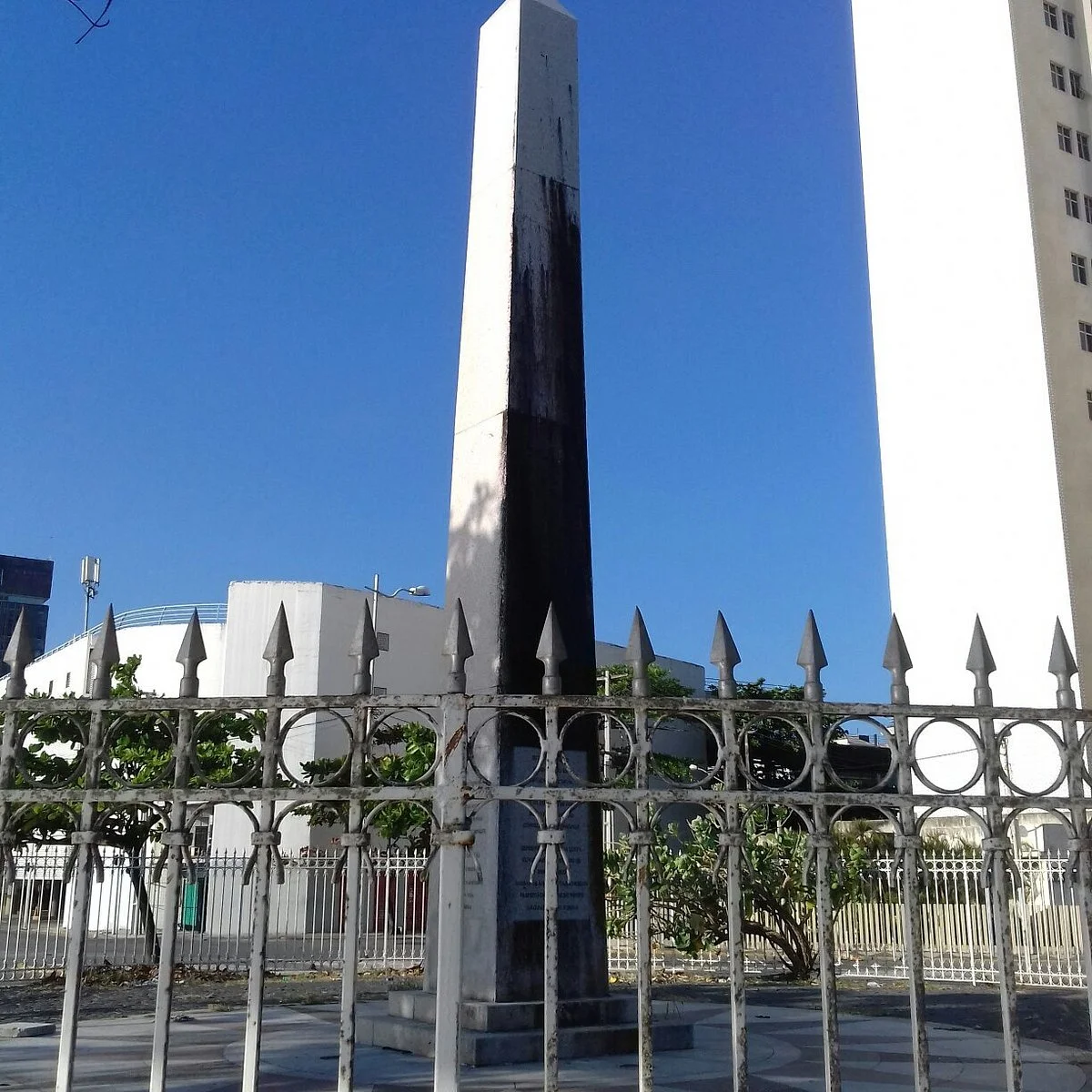 Obelisco Português