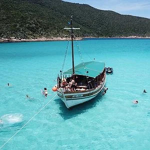 Passeio de Barco Arraial