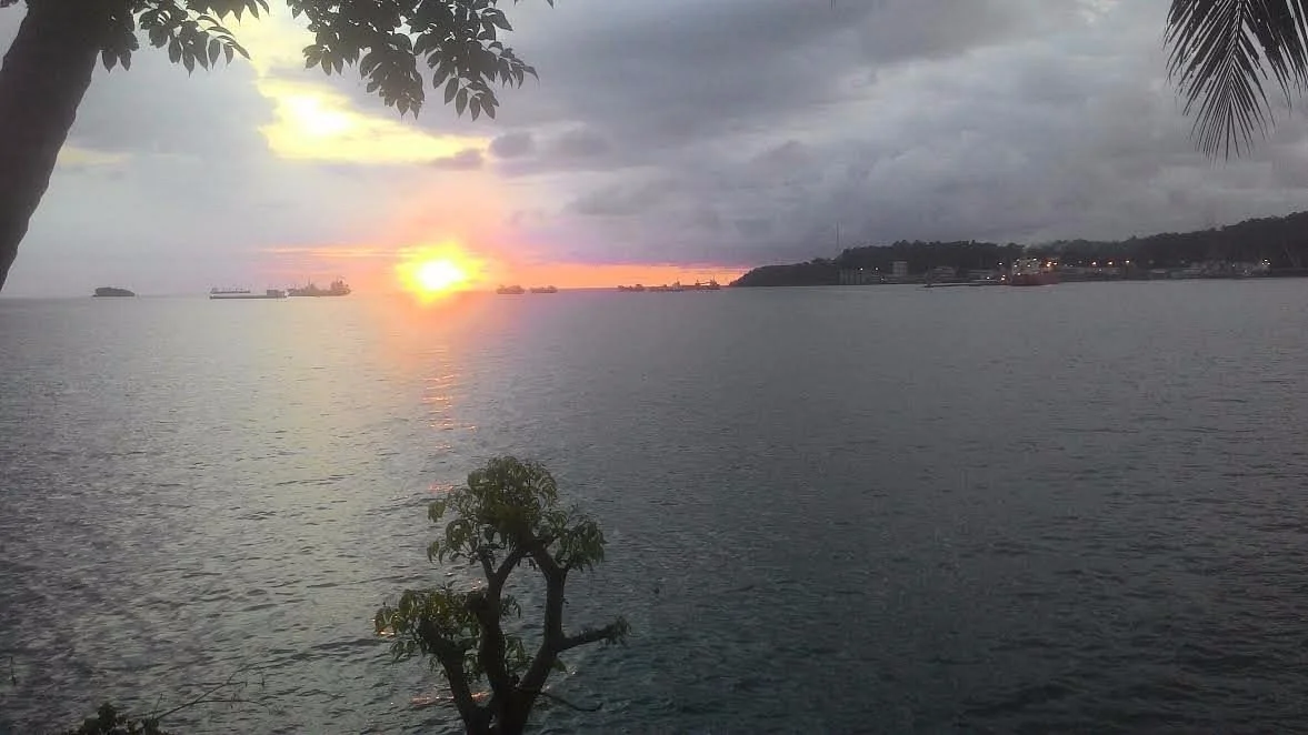 Teluk Bayur