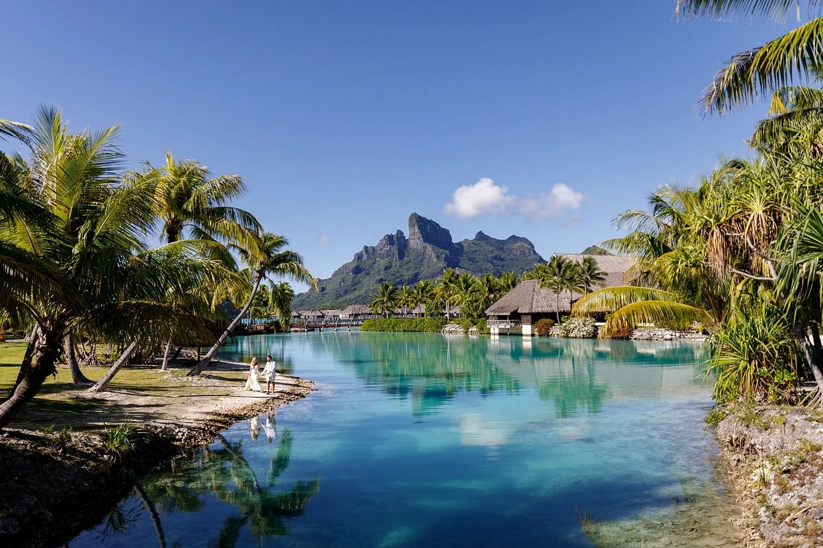 Bora Bora Photographer Damien Gobron