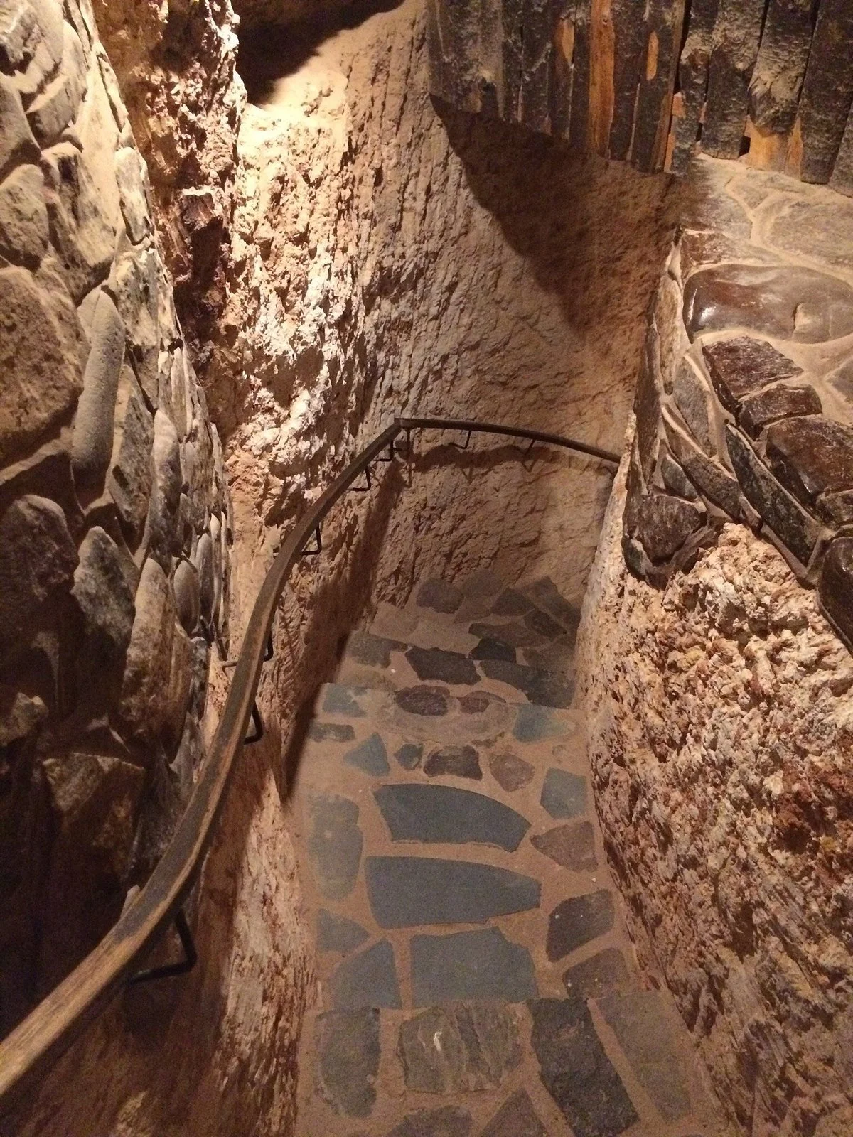 Umoona Opal Mine & Museum