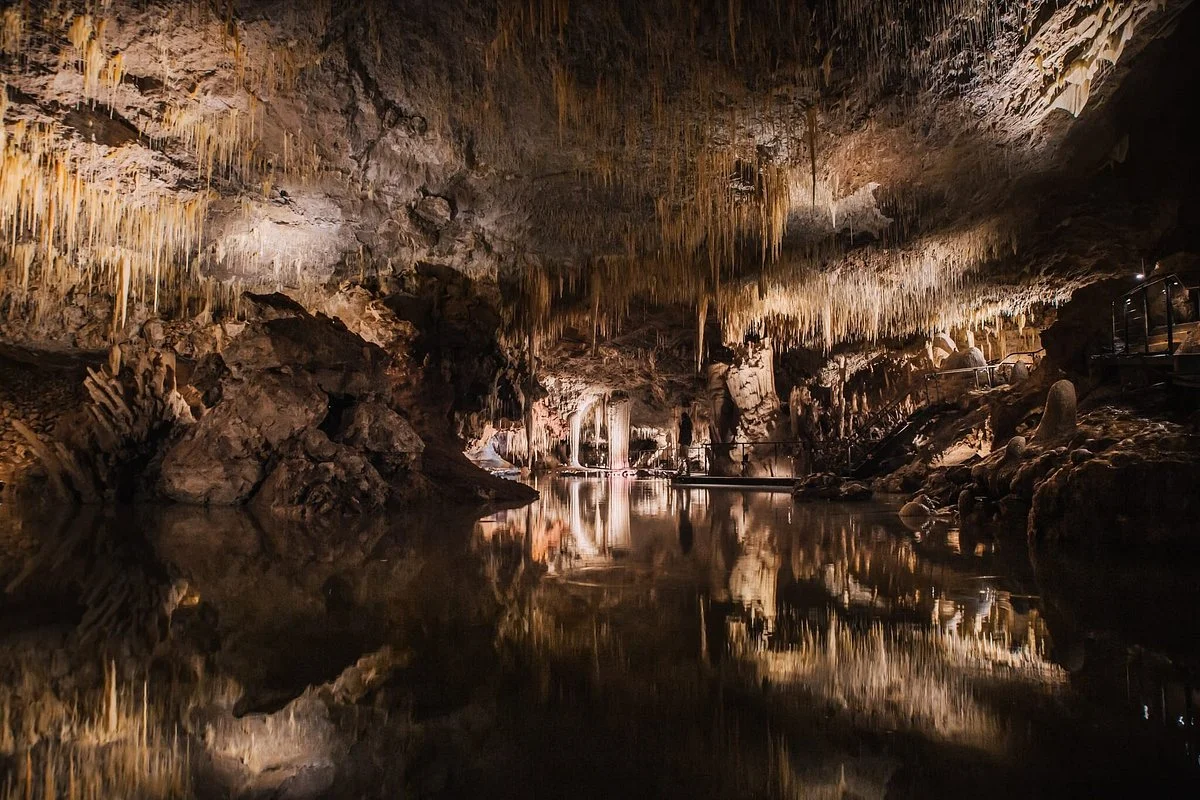 Lake Cave