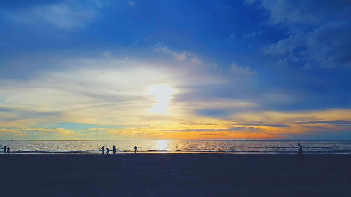 Luak Esplanade