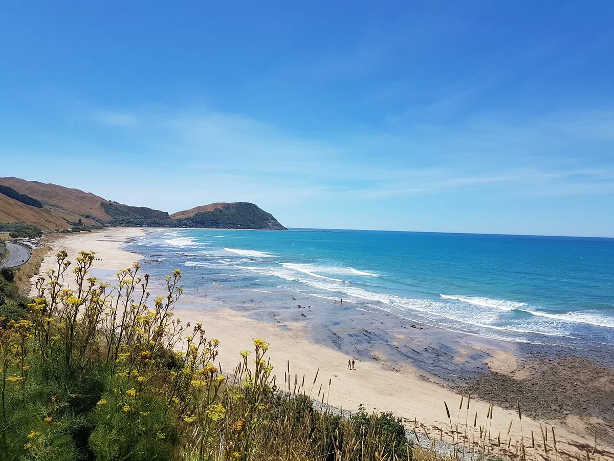 Makorori Beach