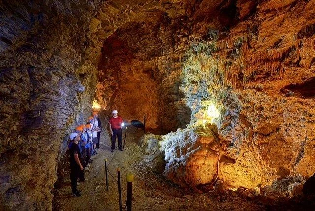 Maori Leap Cave