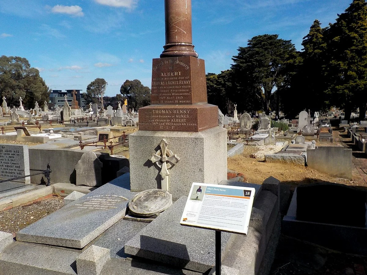 Coburg Pine Ridge Cemetery