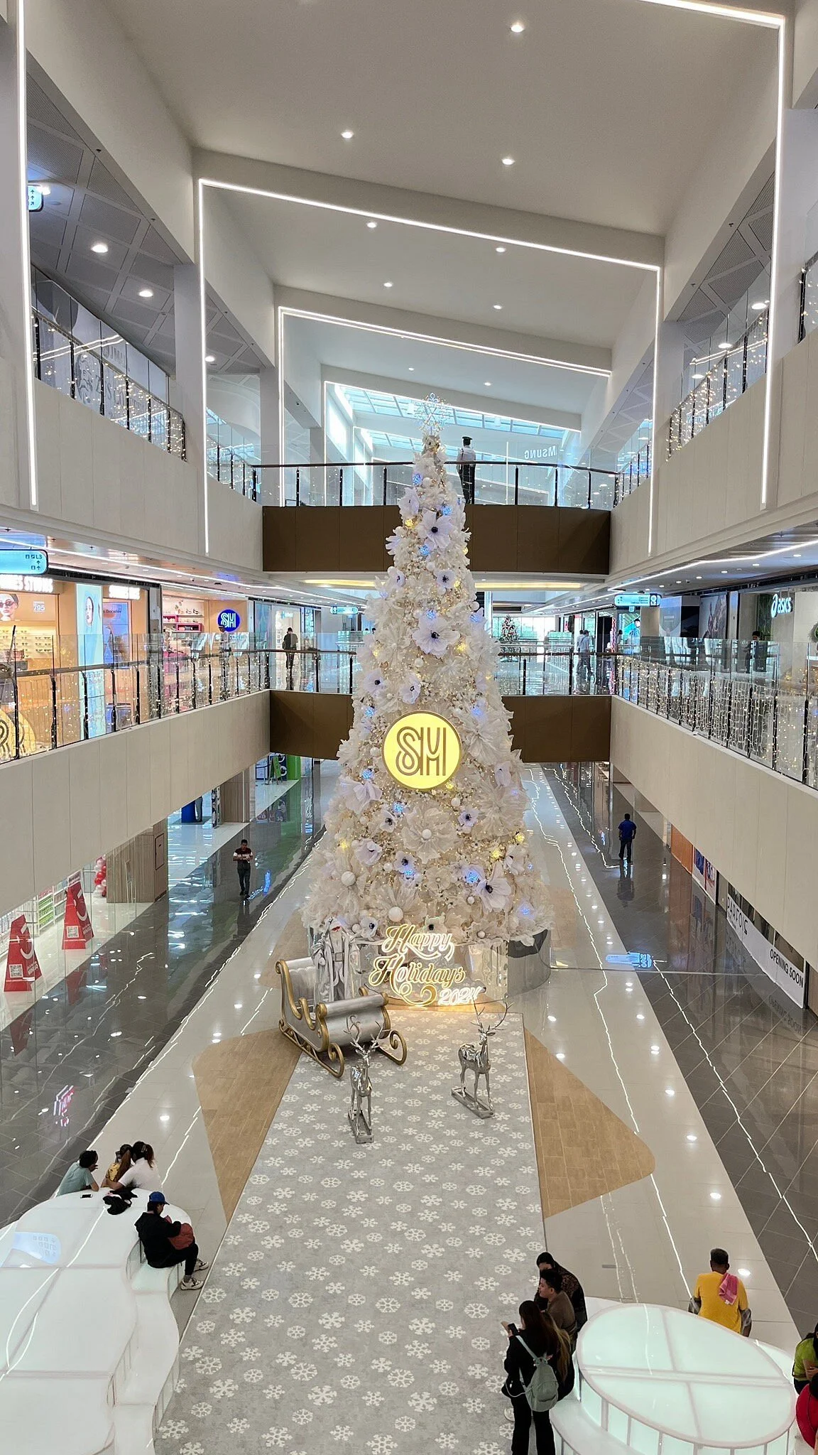 J Centre Mall