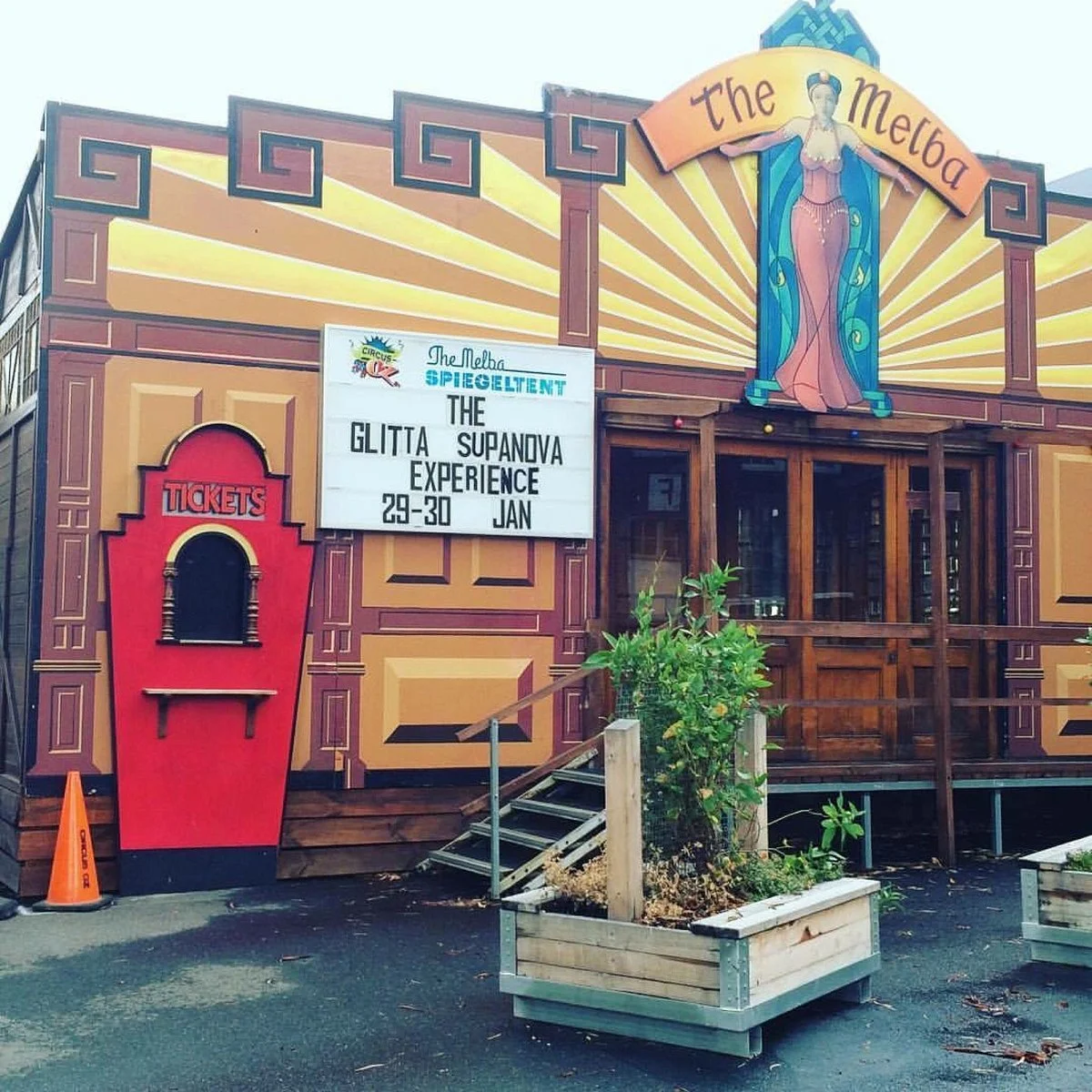 Melba Spiegeltent