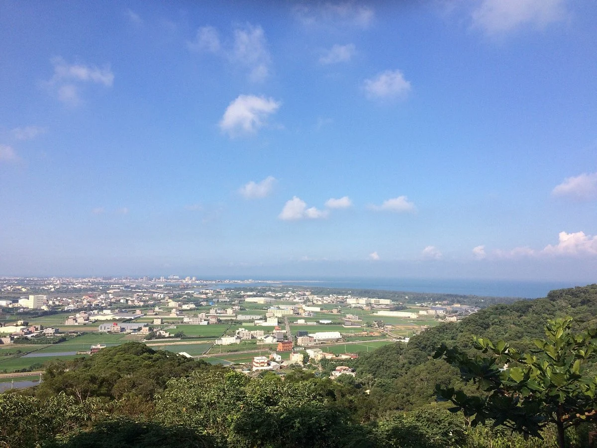 Feng Qi Luo Ri Hiking Trail