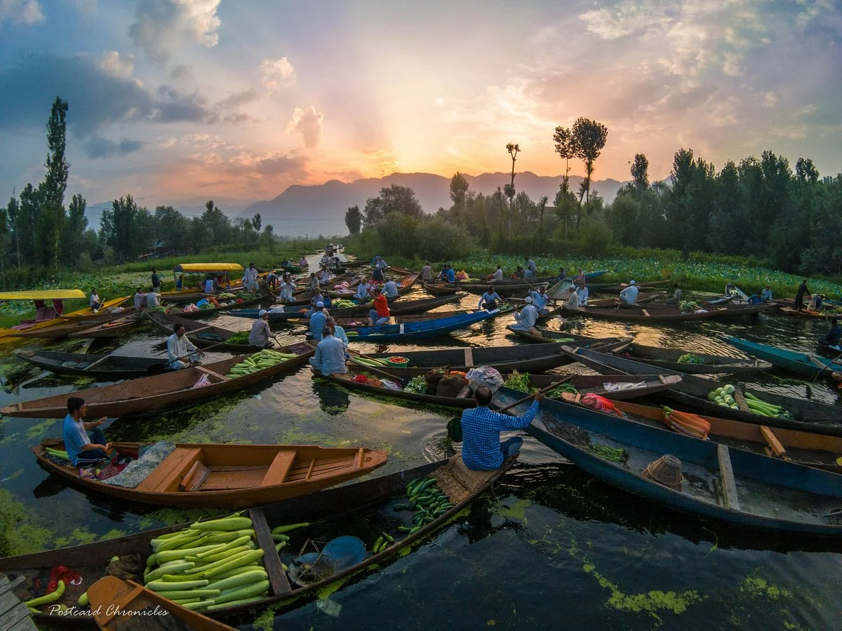 Floating Vegetable Market