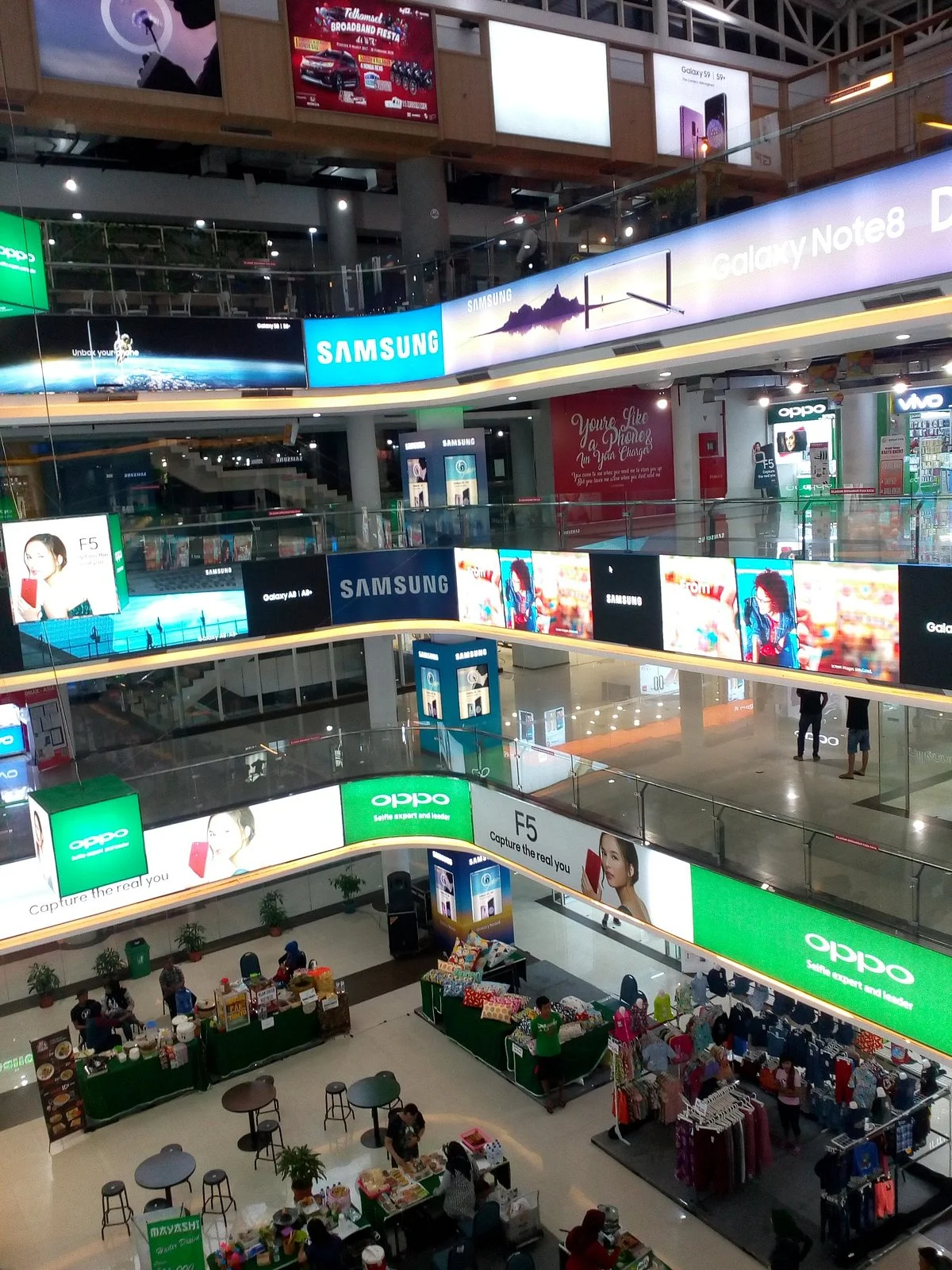 WTC Surabaya HANDPHONE CENTER