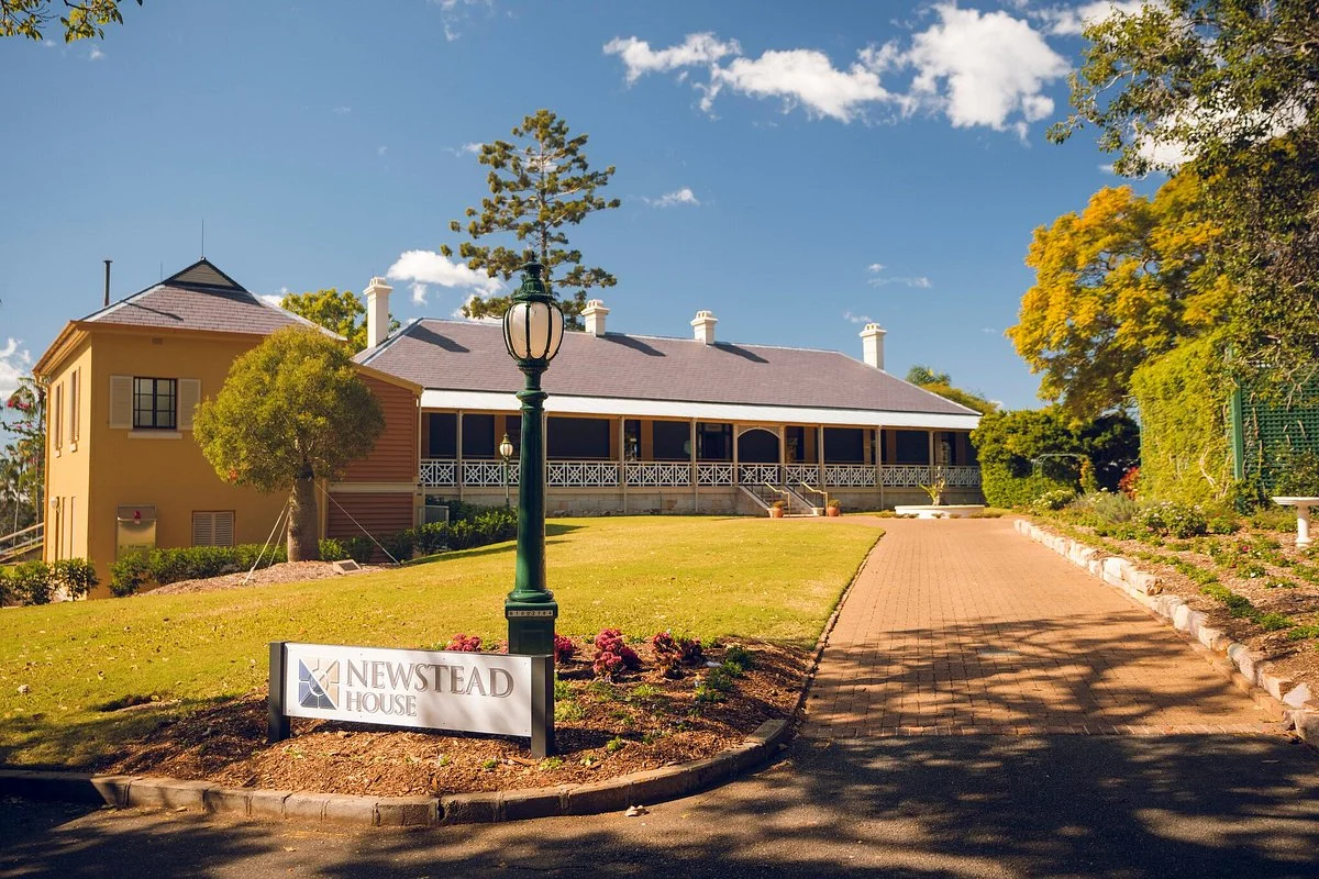 Newstead House