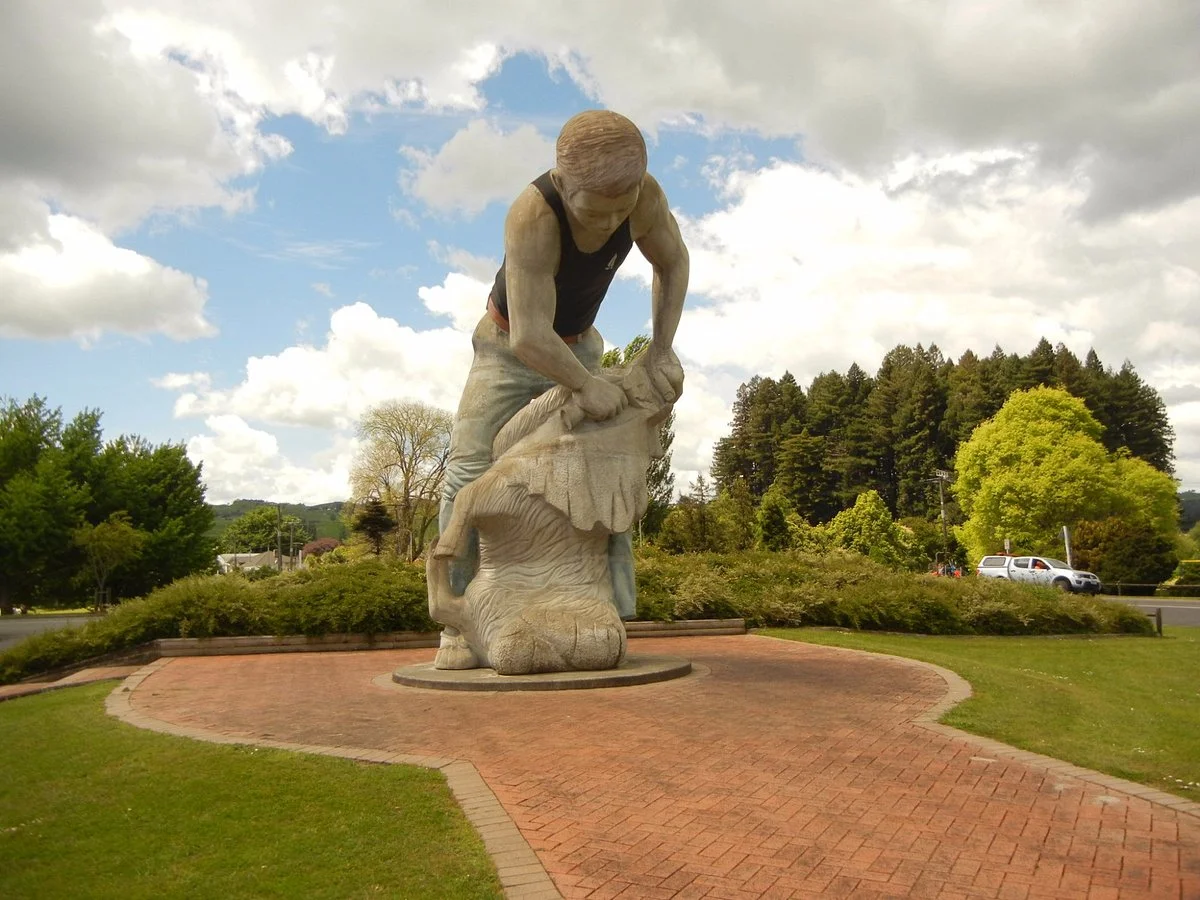 Statue of shearer