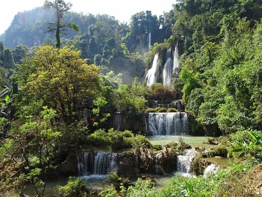 Thi Lo Su  Waterfall