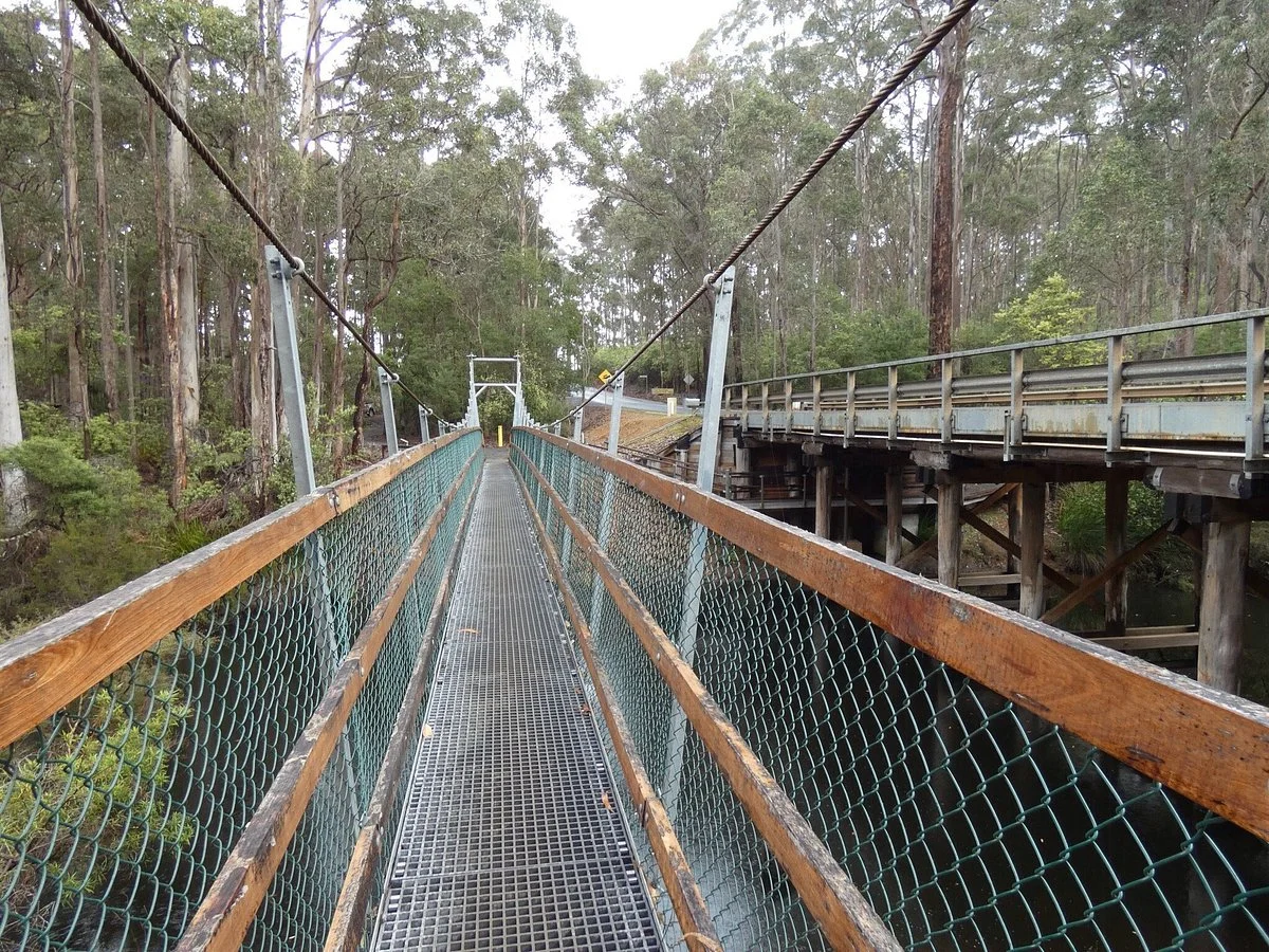 One Tree Bridge