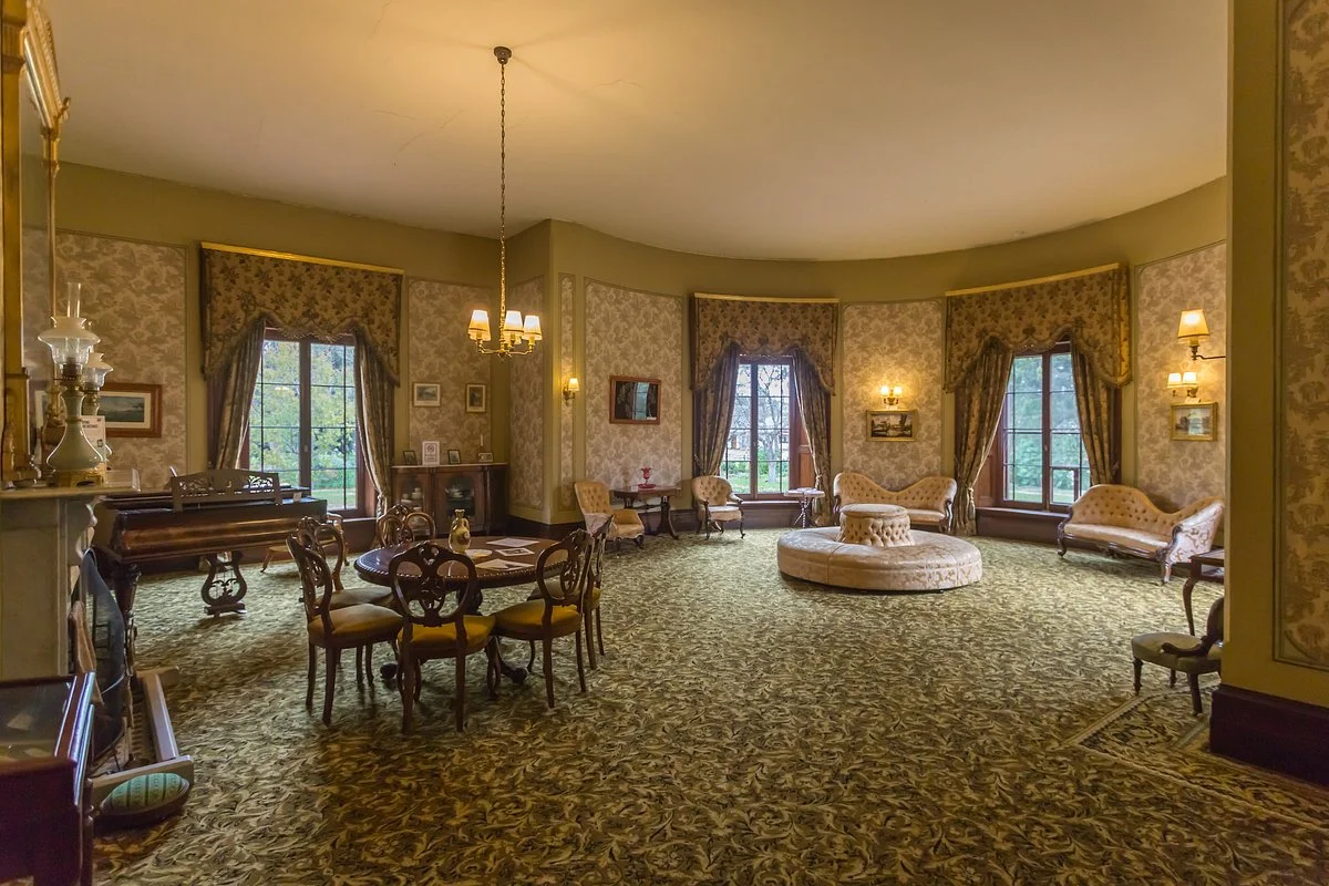 Historic Cummins House