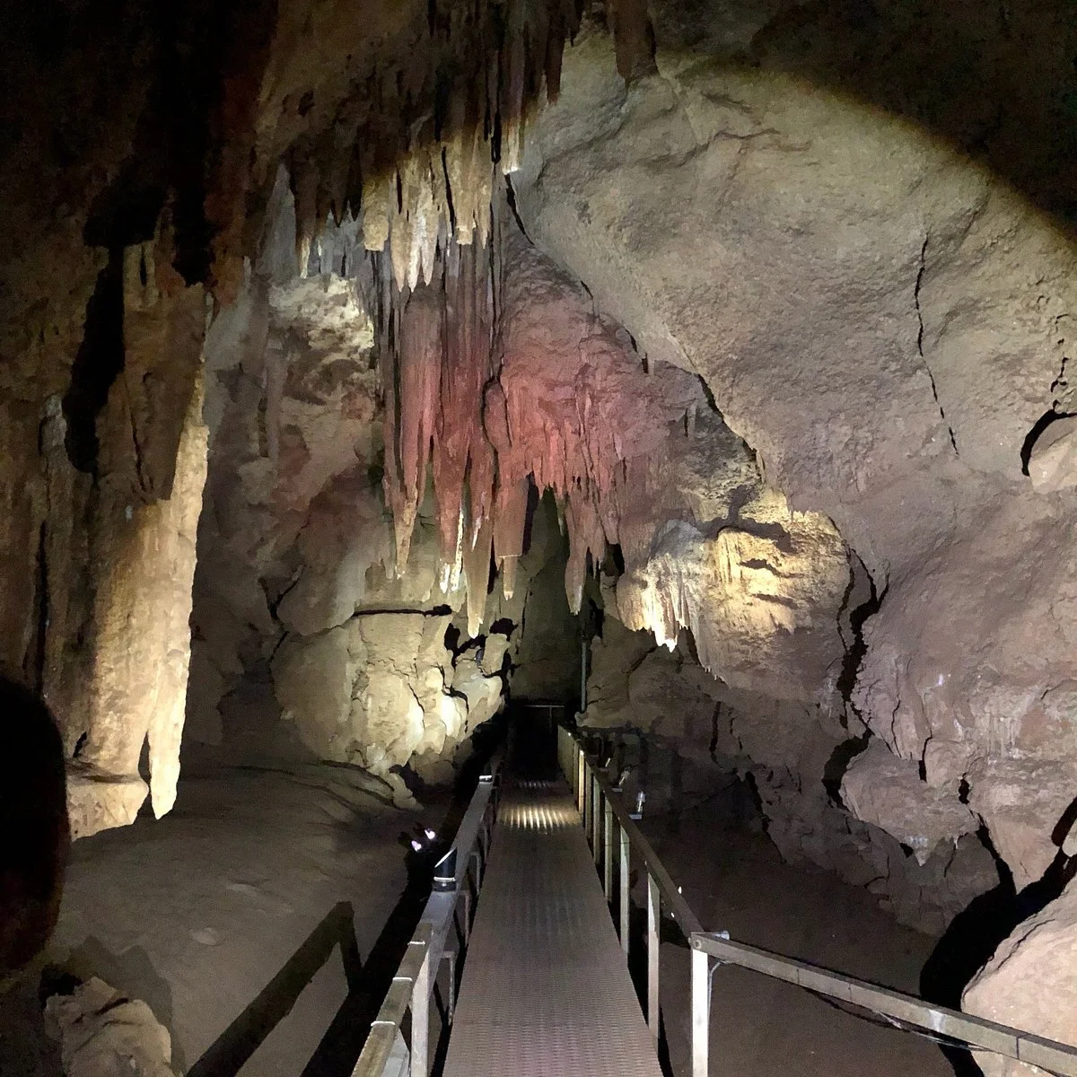 Cuta Cuta Cave