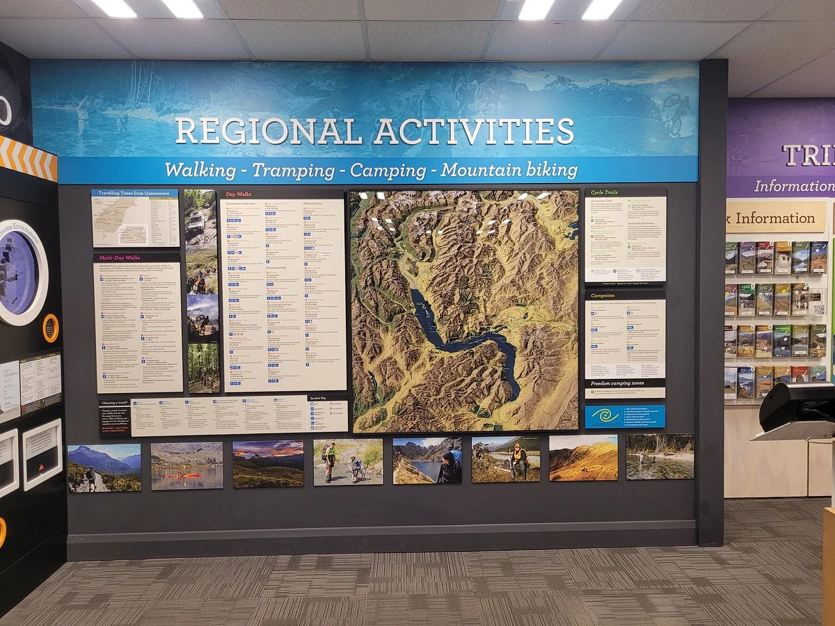 Whakatipu-wai-Māori / Queenstown Visitor Centre