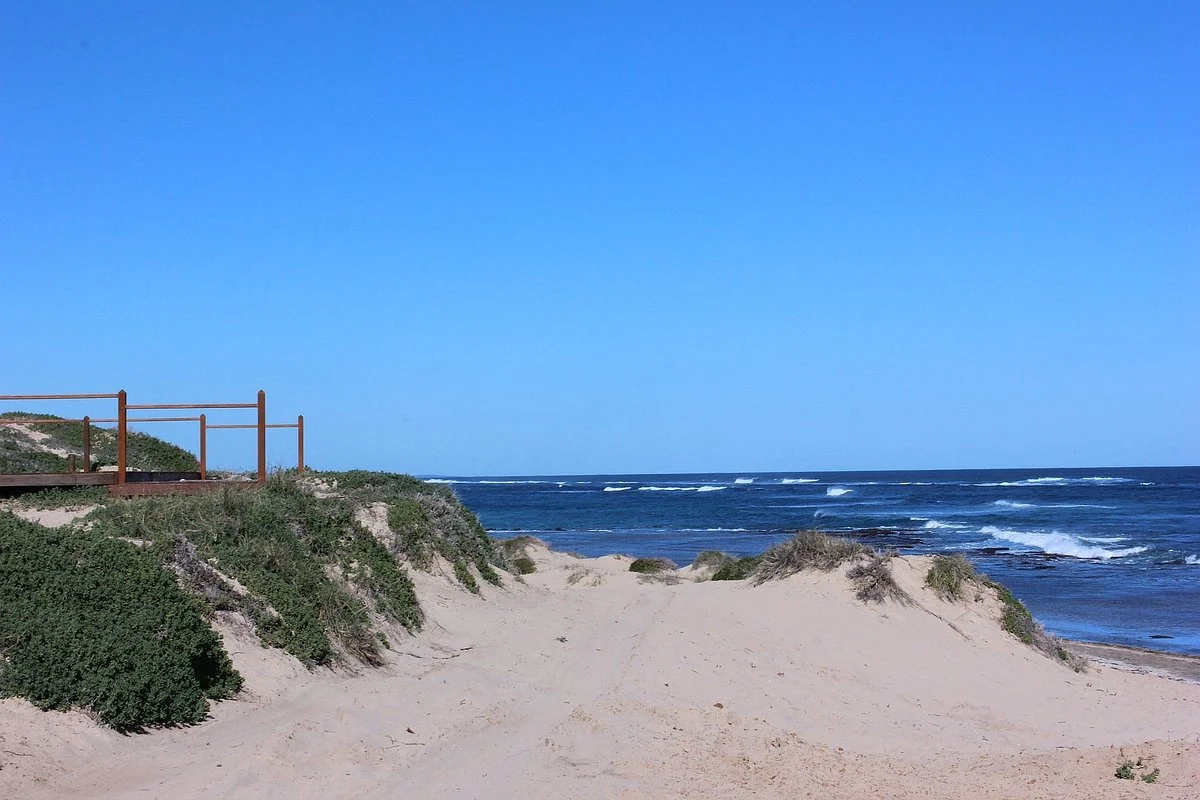 Flat Rocks Beach