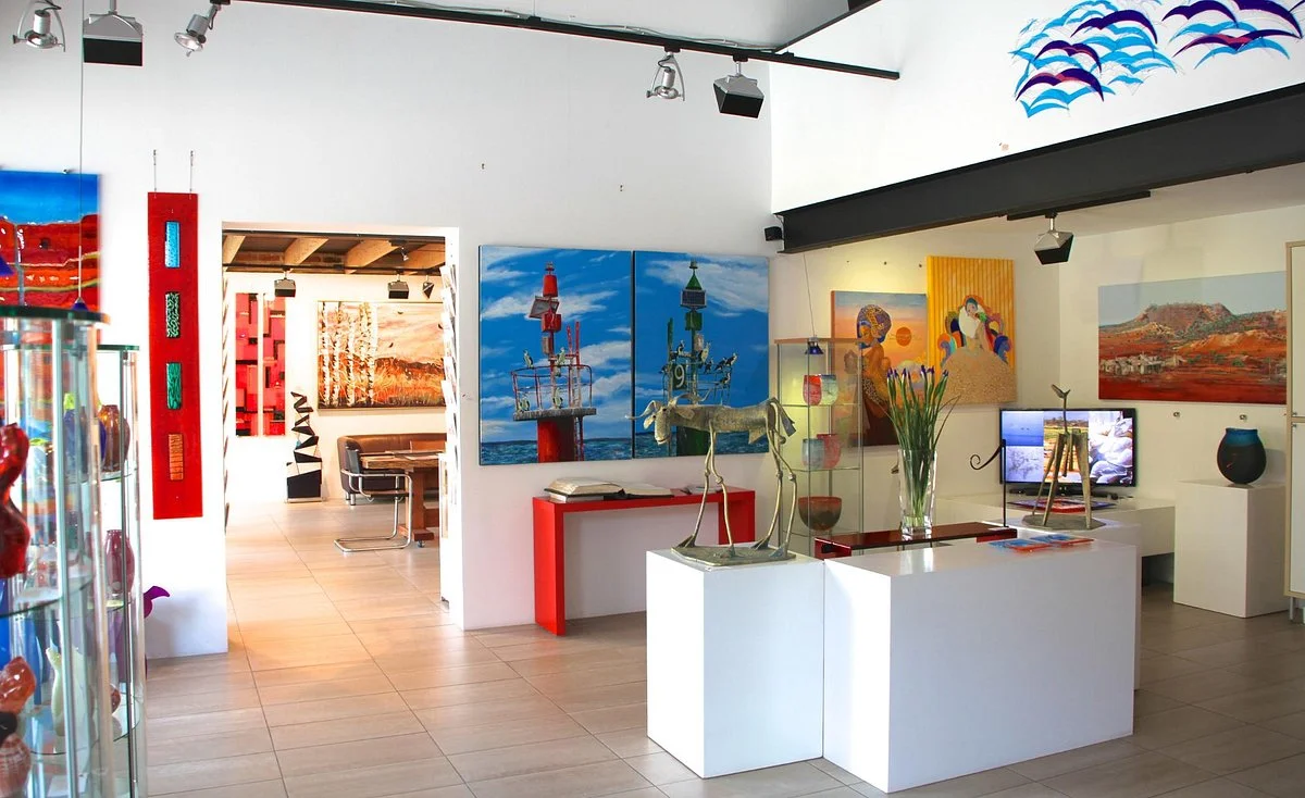 Red Umbrella Art Gallery