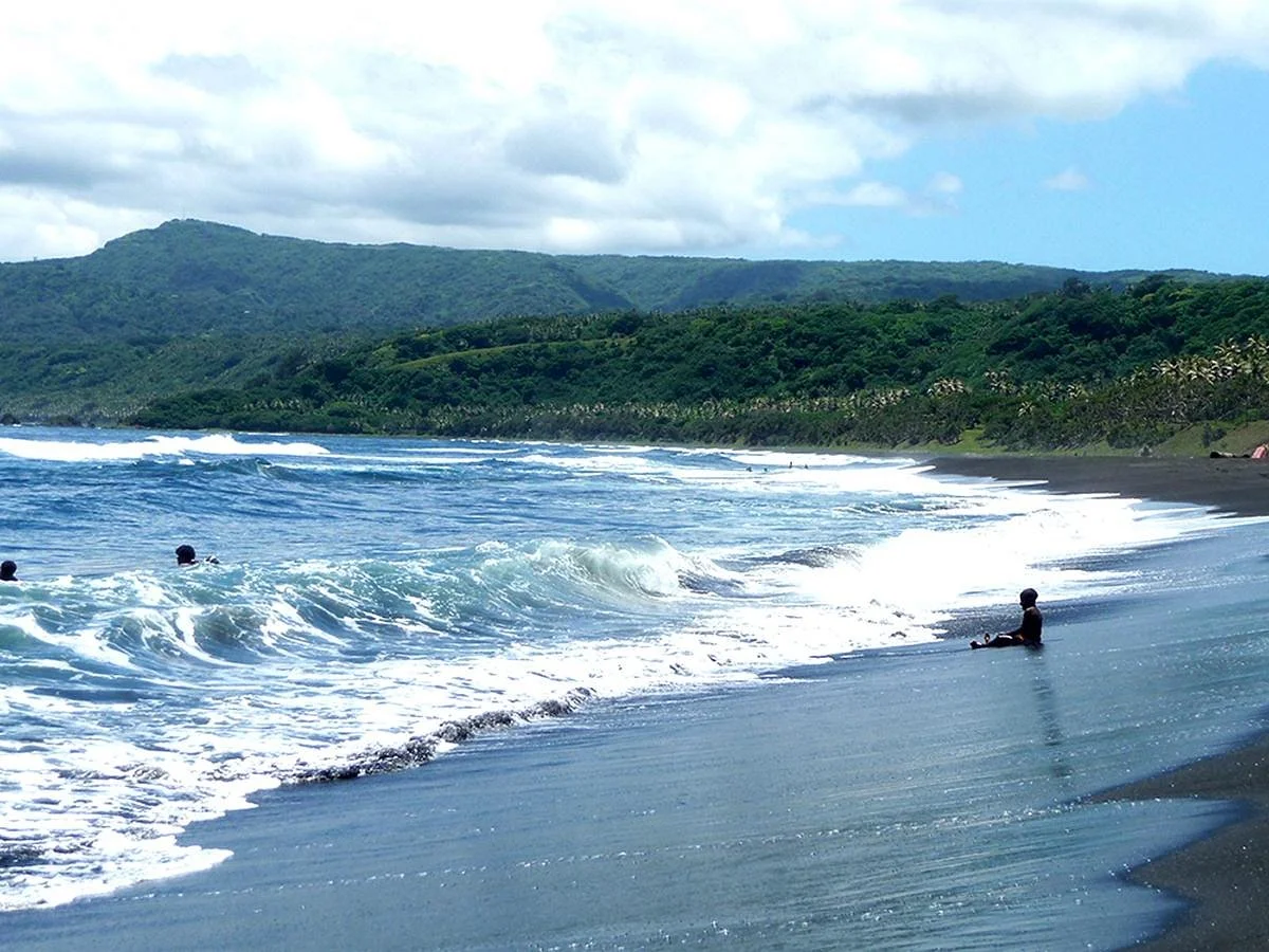Louniel Beach