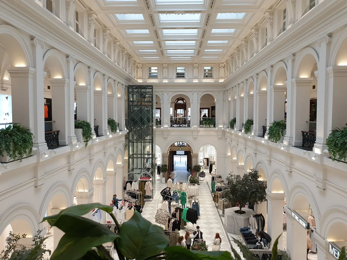 Melbourne's GPO - Shopping Centre