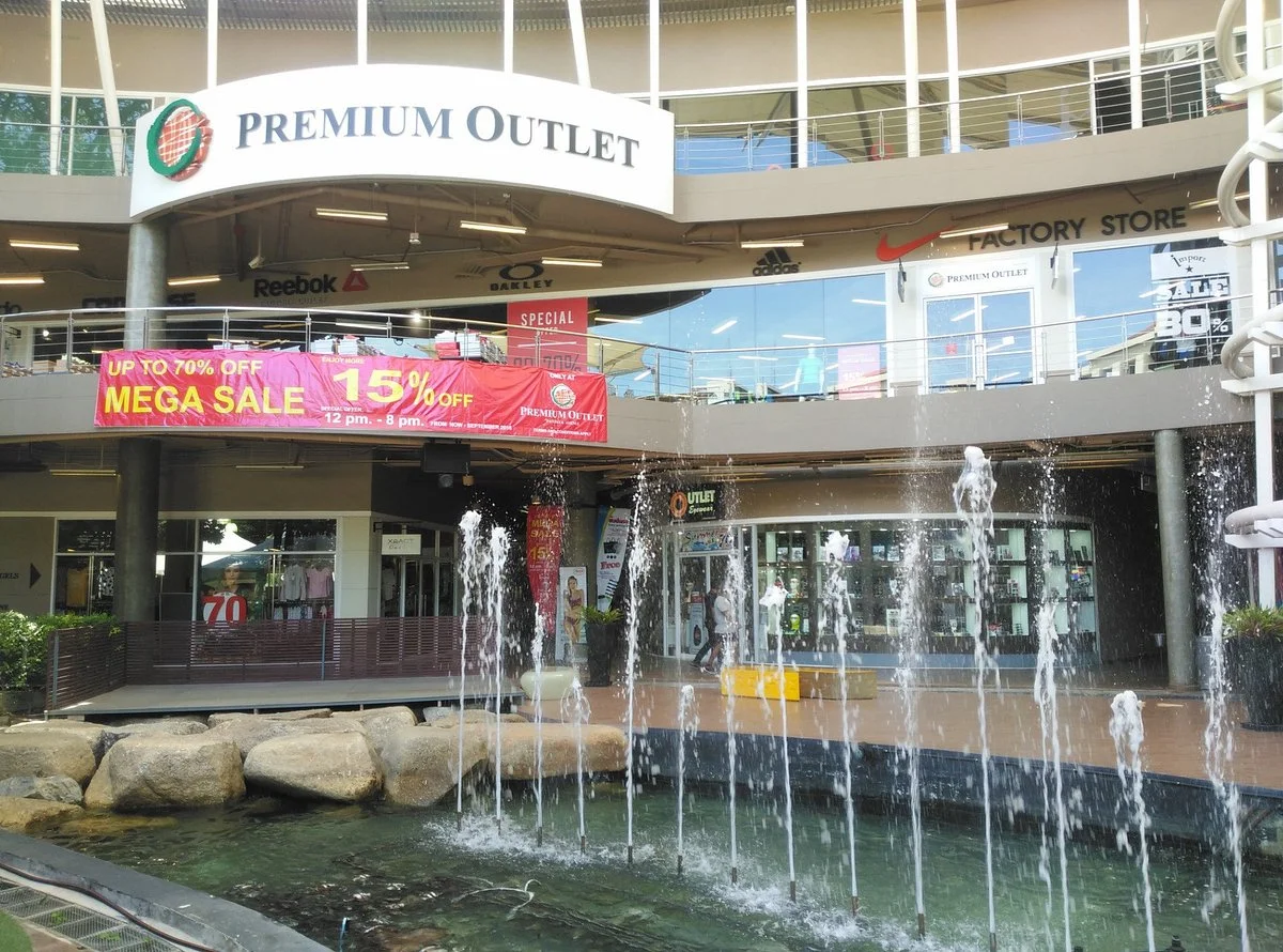 The Avenue Shopping Mall