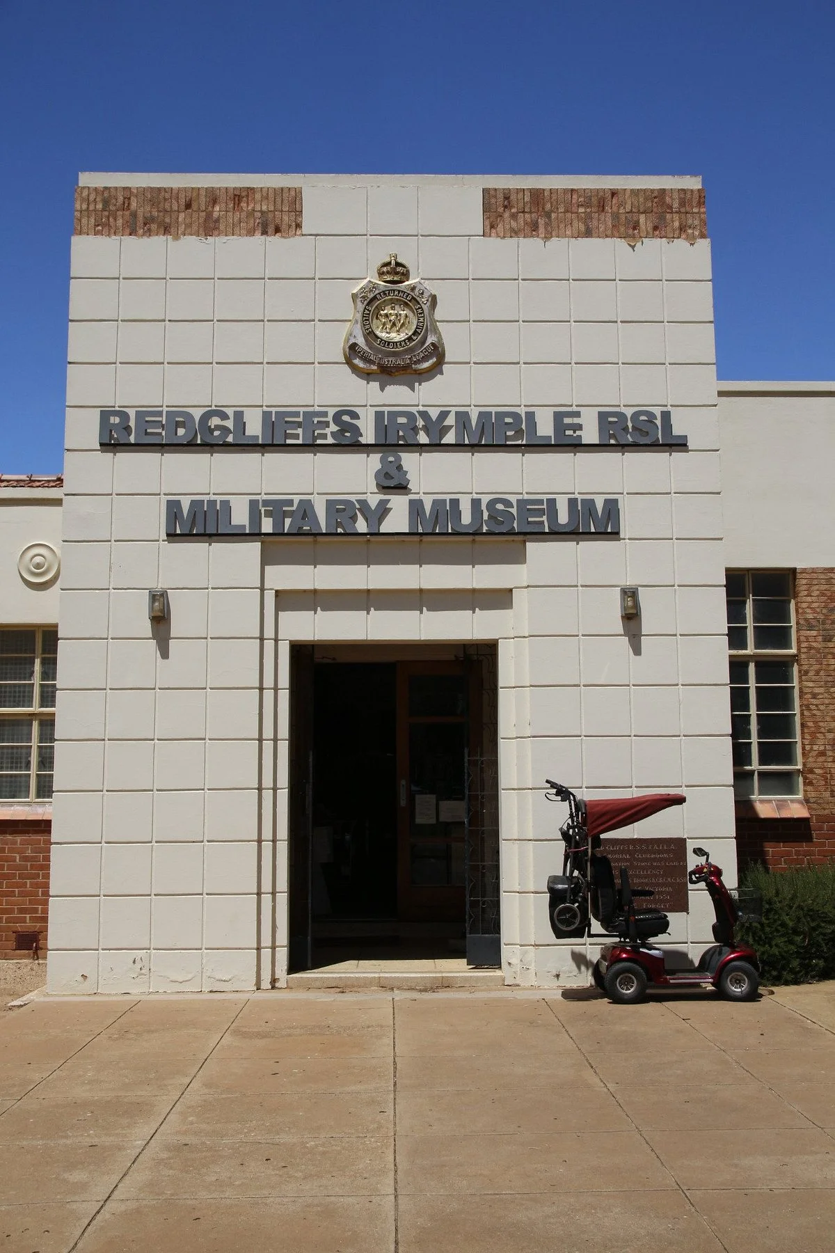 Red Cliffs Military Museum