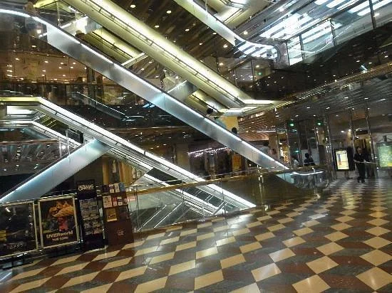 Solaria Plaza