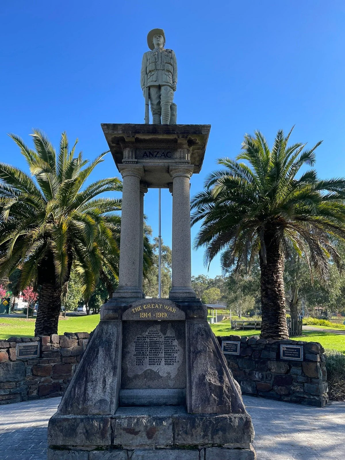 Yarra Junction Cenotaph