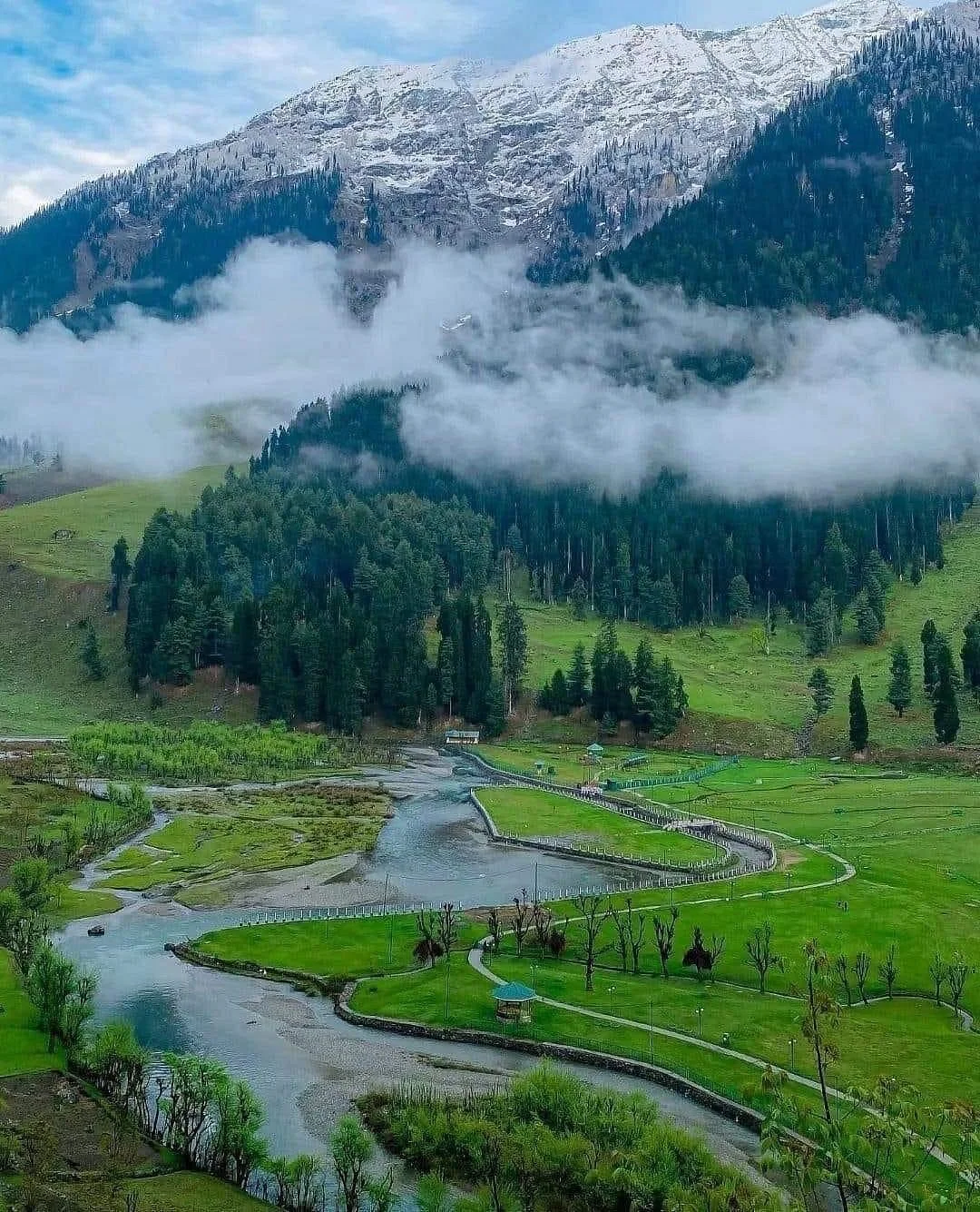 Doodhpathri