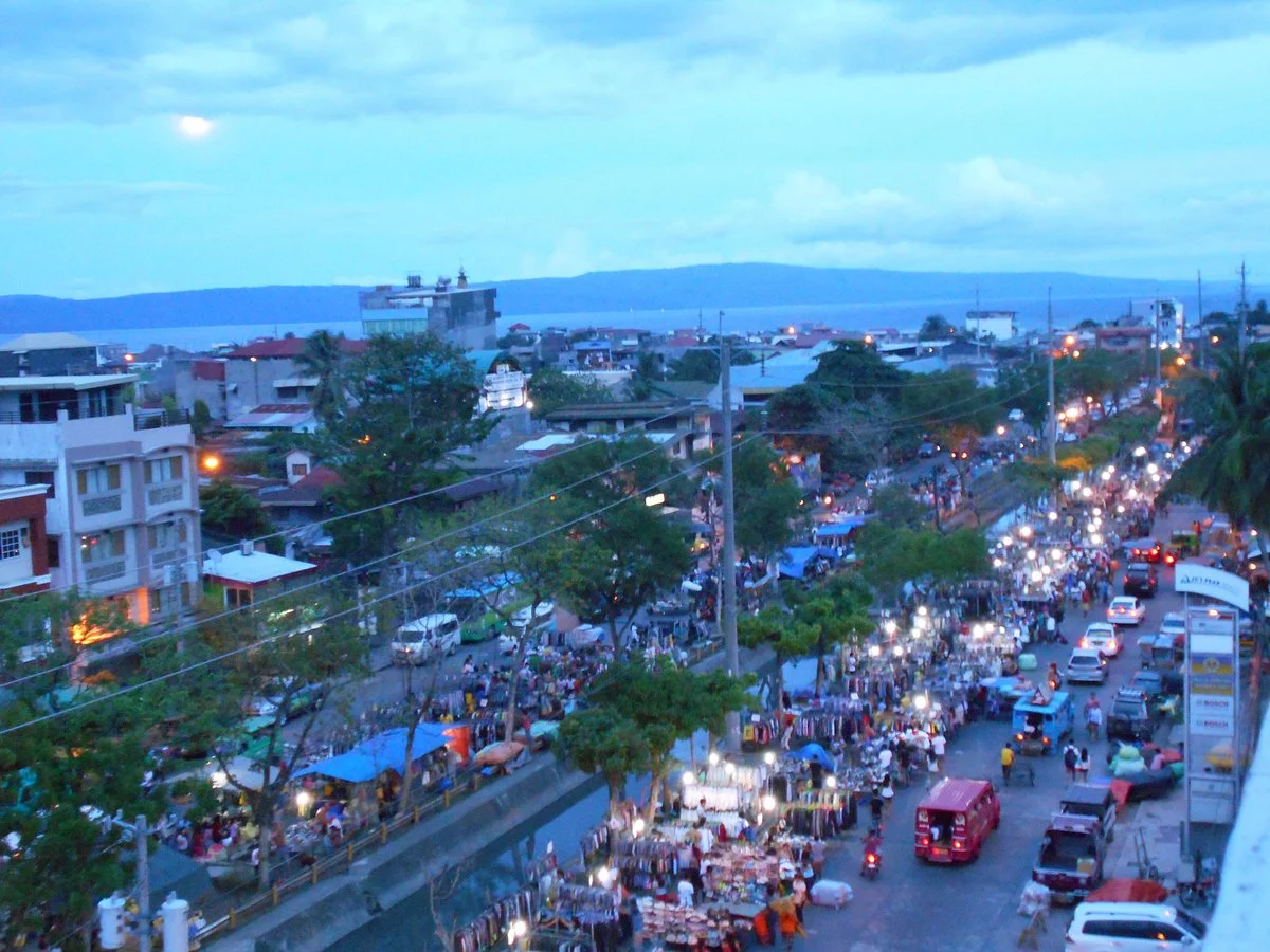 Roxas Avenue Night Market